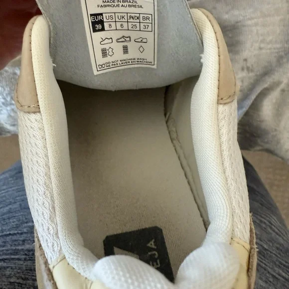 Veja Cream and White Mesh Sneakers - Picture 4 of 4